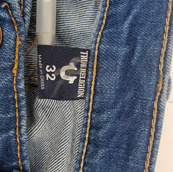 True Religion Sz 32 Bermuda Cut-Off Denim Shorts - Picture 5 of 11